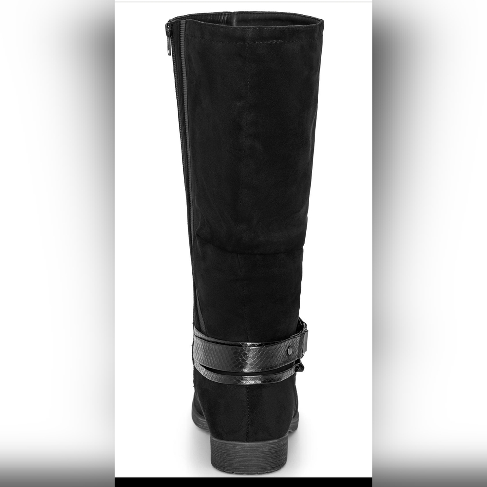 Black Heeled Boots - Picture 5 of 12